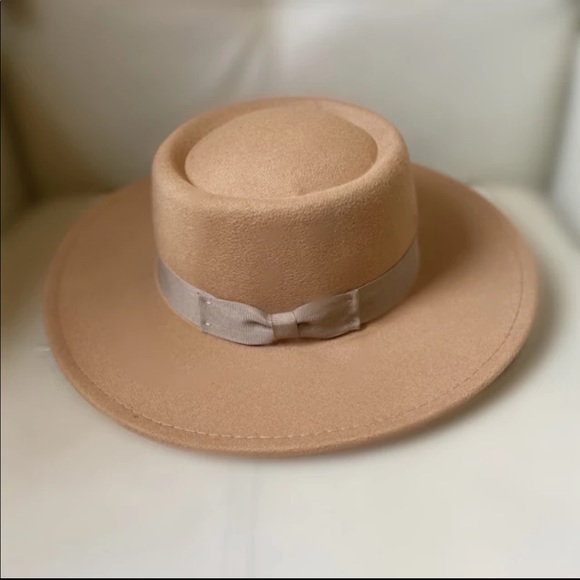 Wide Brim Hats - Picture 4 of 6